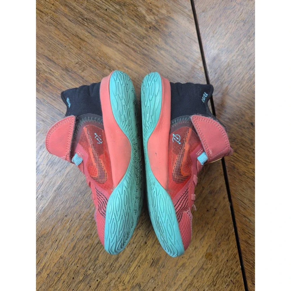 Nike Kyrie Flytrap YOUTH 11C Magic Ember Dynamic Turquoise DD0339-808